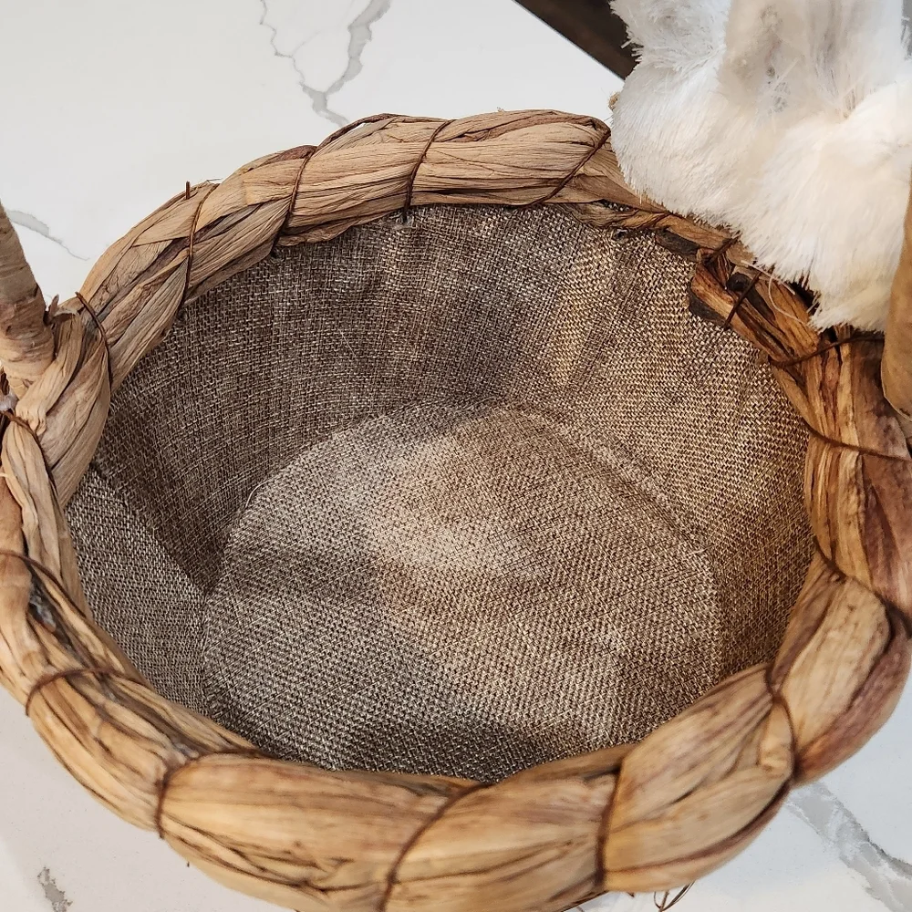SUPER CUTE BUNNY RABBIT STRAW BASKET PERFECT FOR EASTER DECOR, BABY SHOWERS ETC.